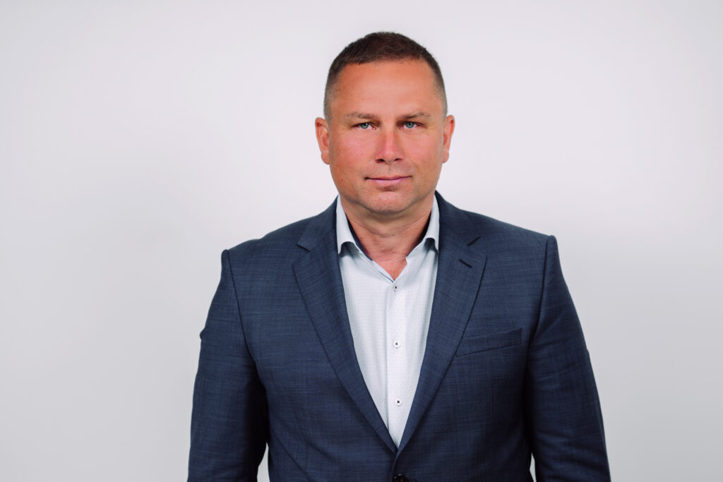 Mauri Liiver onHover